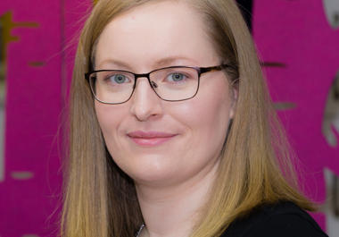 Portrait photo of Melanie Hughes