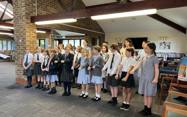 School choir performing for Warwick Court, Daventry customers 19